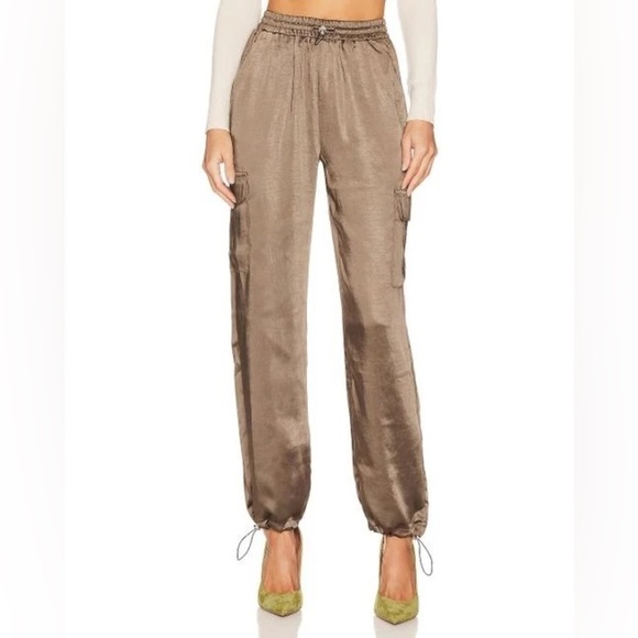 REVOLVE superdown Rita Cargo Pant in Olive - Picture 3 of 5